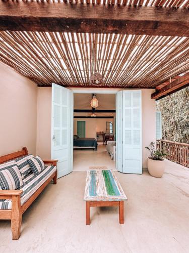 Casa a 1 minuto de 2 praias semi-privadas