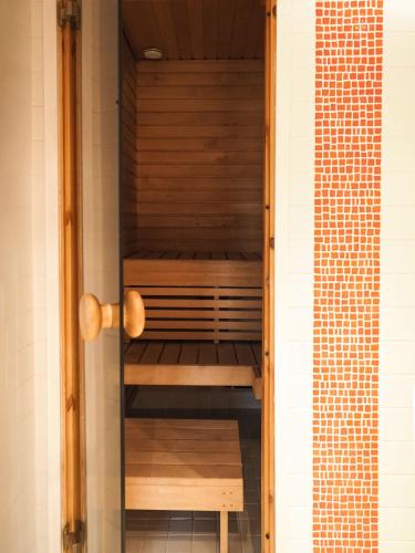 Sauna, City center apartment with sauna & rooftop terrace in Pori