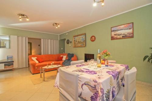 Antica in Jakačići - Haus für 2-3 Personen (Antica in Jakacici - Haus fur 2-3 Personen) in Jakačići