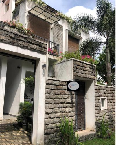 Moonbeam Villa