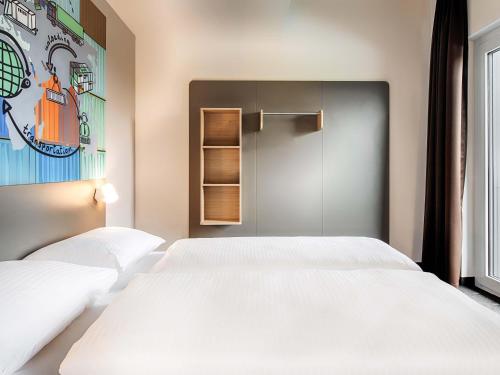 B&B Hotel Stuttgart-Neckarhafen - image 8