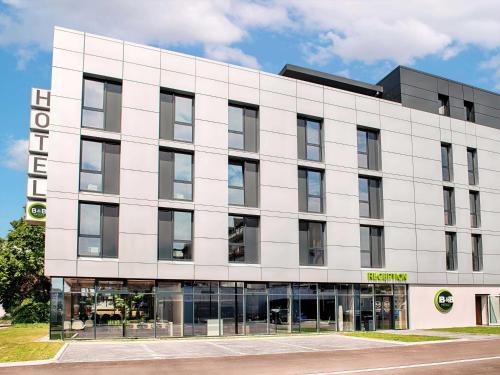 B&B Hotel Stuttgart-Neckarhafen - image 5