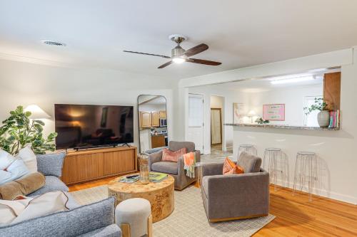 Less Than 1 Mi to Ole Miss! Serene Home with Large Yard