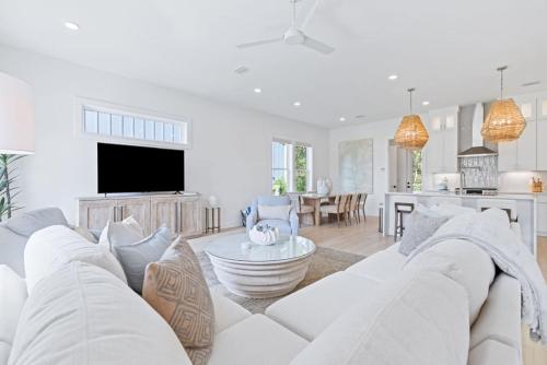 Salt & Sarah, Community Pool, Inlet Beach, Luxury Home in Inlet Beach (FL)