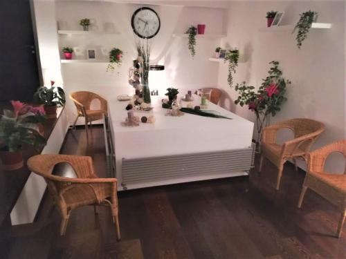 Bastioni Home in เปสคารา