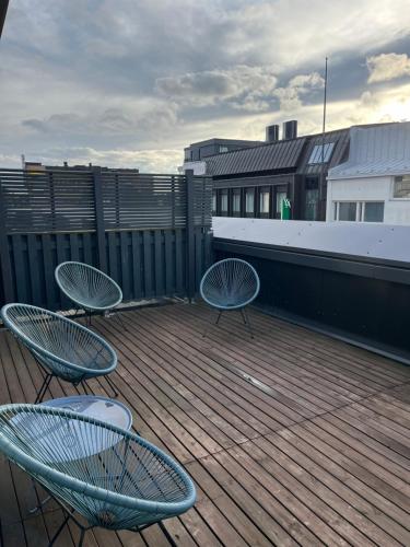 Balcony/terrace, City center apartment with sauna & rooftop terrace in Pori