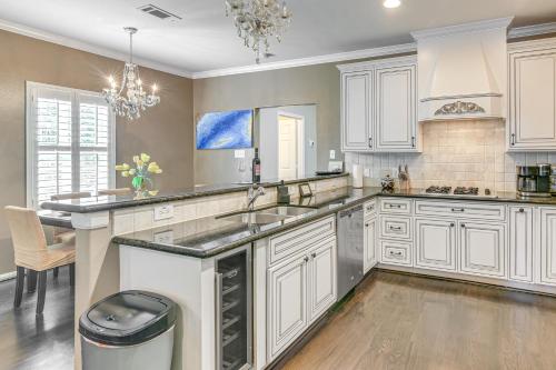 Spacious Houston Heights Home Less Than 6 Mi to Downtown! in Houston, USA