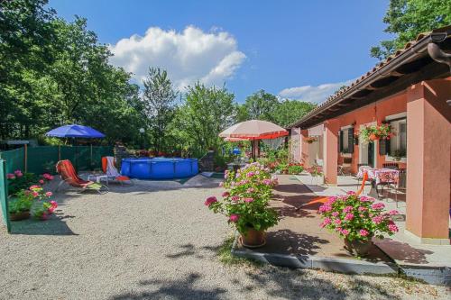 Dalibor in Jakačići - Haus für 2-4 Personen (Dalibor in Jakacici - Haus fur 2-4 Personen) in Jakačići