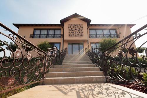 . La Villa Casa