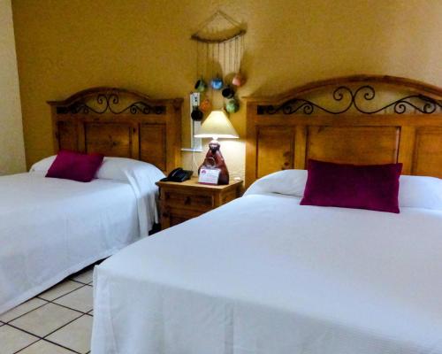2 double beds