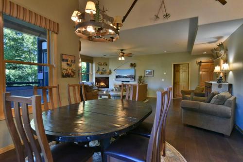Corral 3B/3B Hot Tub 202W in Breckenridge, USA