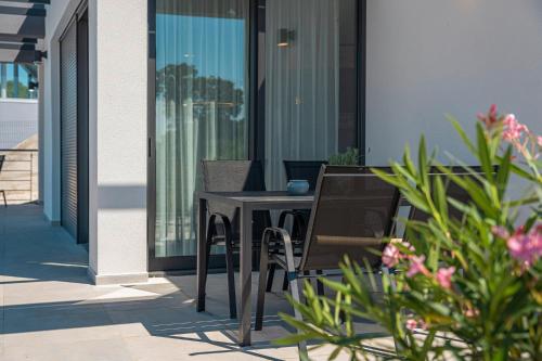 Villa Ambri in Trget - Haus für 4-5 Personen (Villa Ambri in Trget - Haus fur 4-5 Personen) in Brgod