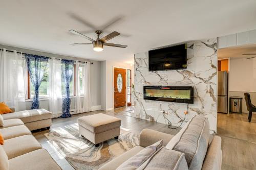 2 Mi to Town Home with Patio and Yard in Waterbury! in Waterbury (CT)