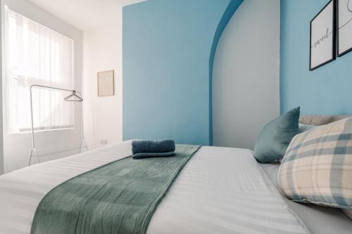 4 bed home in Liverpool, Liverpool (photo 9)
