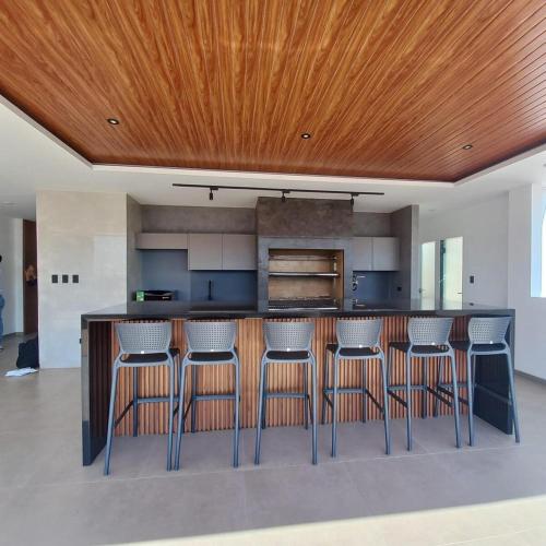 Oasis Luxury and Relaxation in Santa Cruz - image 2