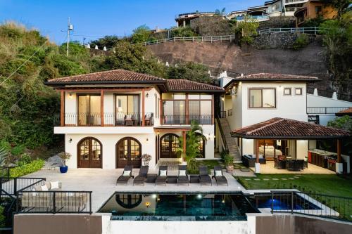 Casa Margarita Ocean View Villa W Infinity Pool