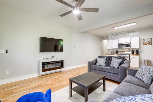 9 Mi to Dtwn ATL: Pet-Friendly Apt w/ Yard — other in 1630 Temple Ave Unit A, Atlanta United States, 30337