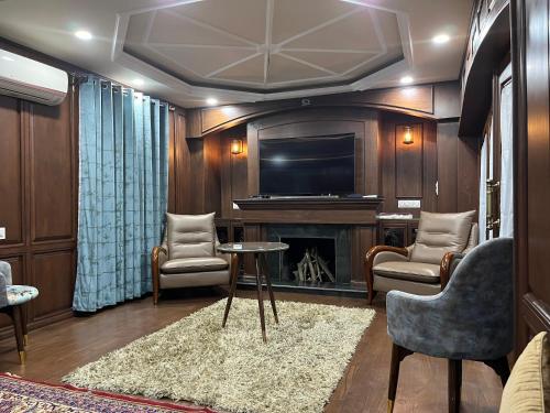 The Heritage Stay near Sheikh ul-Alam International Airport