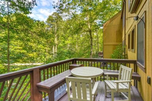 Newly Renovated Pet-Friendly Sapphire Retreat!