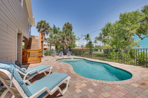 1 Mi to Fort Myers Beach Access! Chic Coastal Home