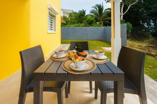 Удобства, Grazuëlla - Garden & Terrace (Grazuella - Garden & Terrace) in Petit-Bourg