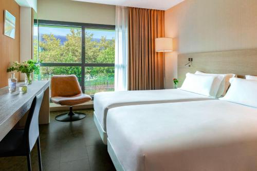 2 twin beds