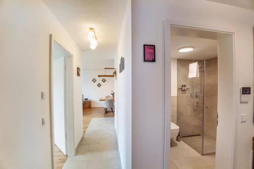 Vannas istaba, Garten, Küche, Parkplatz & Mehr - Komfort Apartment Bavaria (Garten, Kuche, Parkplatz & Mehr - Komfort Apartment Bavaria) in Scheyern
