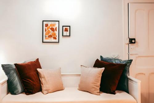 Historic & Stylish 3Bed City Centre By Gt House - image 8