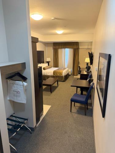 1 queen bed