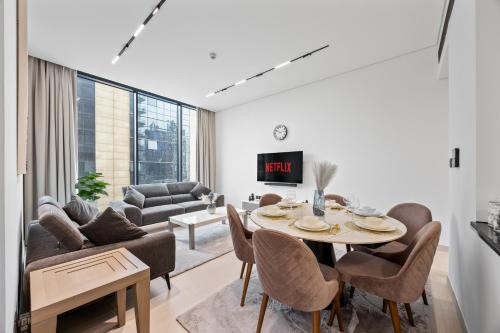 Trillionaire Residences By Binghatti - Classy 2BR, Dubai (photo 9)