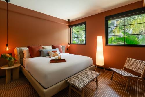 room detail thumbnail 0