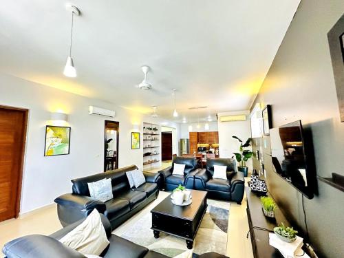 CozyNest Apartments