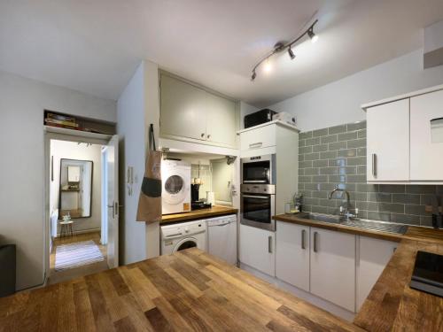 Lovely 2 bedroom Garden Flat apartment in West Kensington, Londýn (fotografie 6)