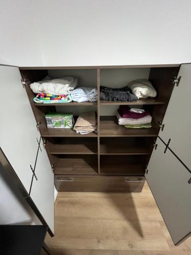 Famely apartmen in ลาคูริก