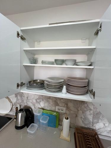 Famely apartmen in ลาคูริก