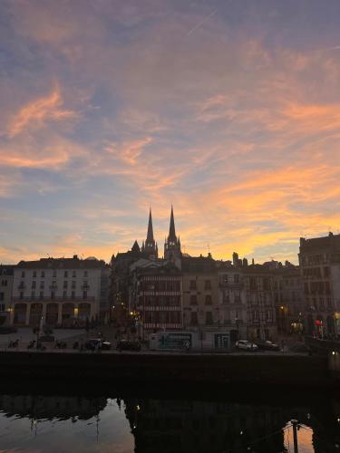 景观, Bayonne centre Grand appartement sur les quais in 巴约讷市中心