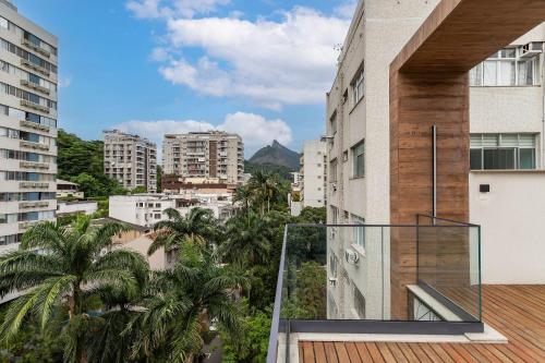 Apê with pool and gym: Metro 350m