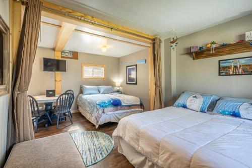Blue Water Bungalows in West Okoboji (IA)