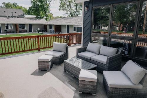 Blue Water Bungalows - Spencer, IA