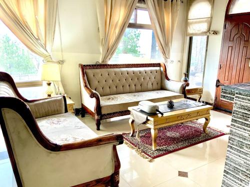 3BD Private Cottage Valley Views, near McDonald's, Murree (photo 4)