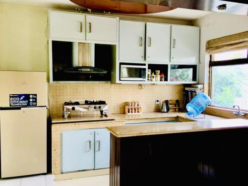 3BD Private Cottage Valley Views, near McDonald's, Murree (photo 5)
