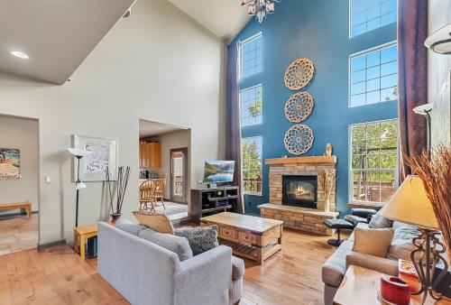 Dog Friendly Stay Near Trails in Silverthorne