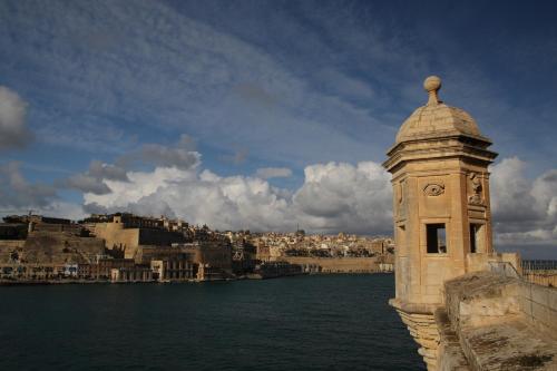 Senglea Apartments - image 9