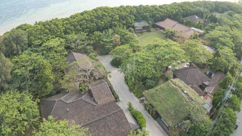 石垣 車で市街地近くの静かな田舎空間一沖縄古民家の宿 4つ星 シングルルーム プール