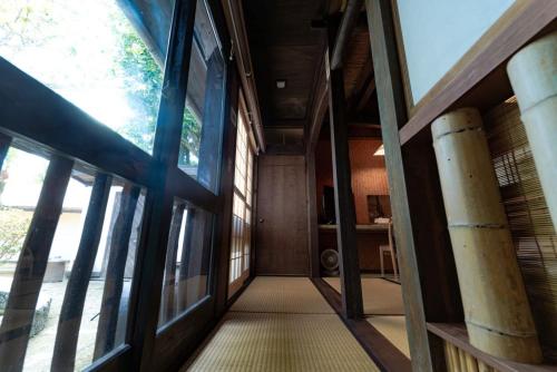 石垣 車で市街地近くの静かな田舎空間一沖縄古民家の宿 4つ星 シングルルーム ロビー