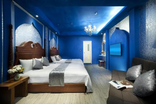 2 double beds