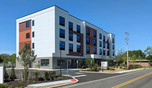 414 Modern Brand New Studio Apartment in South River