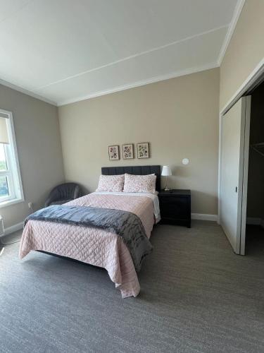 410 Modern Brand New Studio Apartment in South River