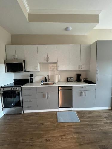 410 Modern Brand New Studio Apartment in South River