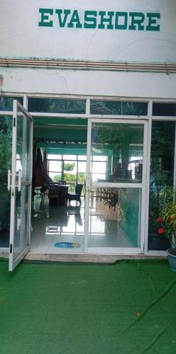 Evashore Beach Resort in Pintuyan